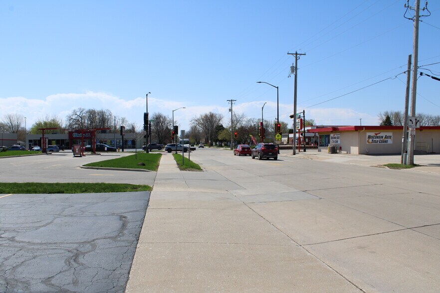 More Photos Of 223 N Seymour St, Fond Du Lac Office For Lease