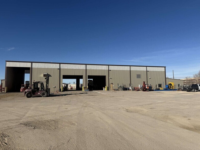 More Photos Of 3209 W Industrial Ave, Midland Warehouse For Lease