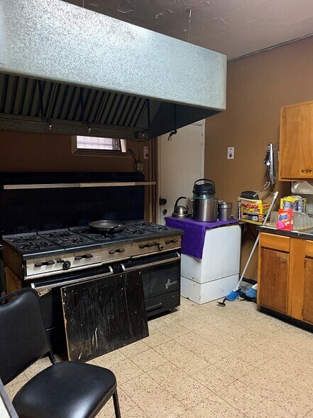 More Photos Of 4647 N Broad St, Philadelphia Religious Facility For Lease