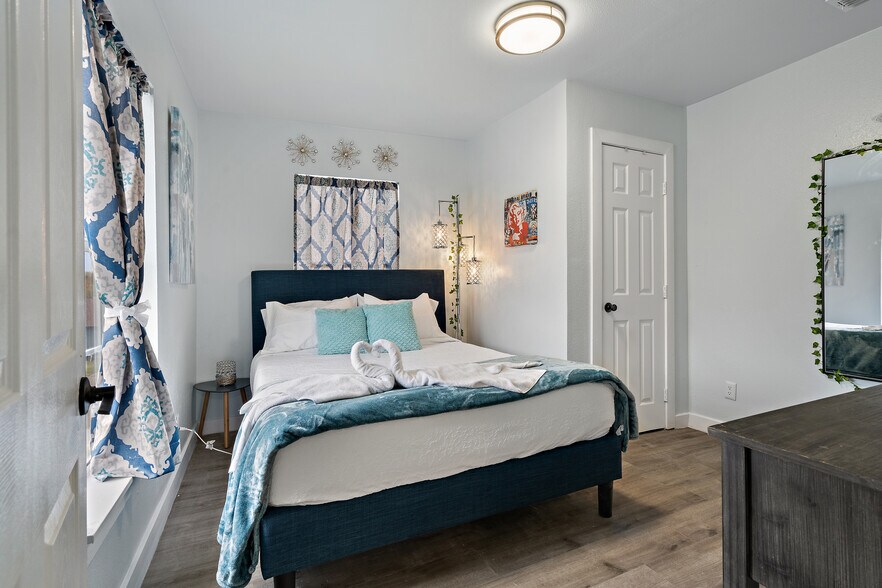 More Photos Of 2308 Britton Dr, Dallas Apartments For Sale