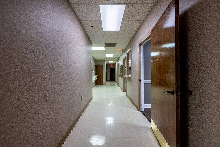 More Photos Of 6000 Joe Frank Harris Pky NW, Adairsville Healthcare For Lease