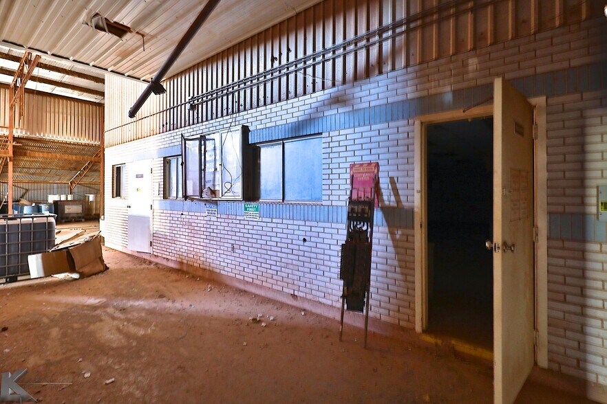 More Photos Of 3097 Brick Plant Rd, Snyder Manufacturing For Sale