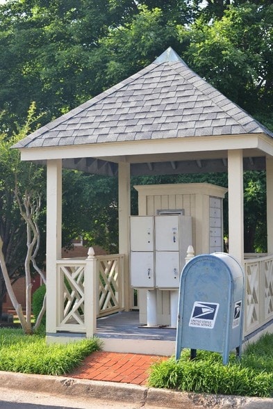 More Photos Of 1081 Cambridge Sq, Alpharetta Office For Sale