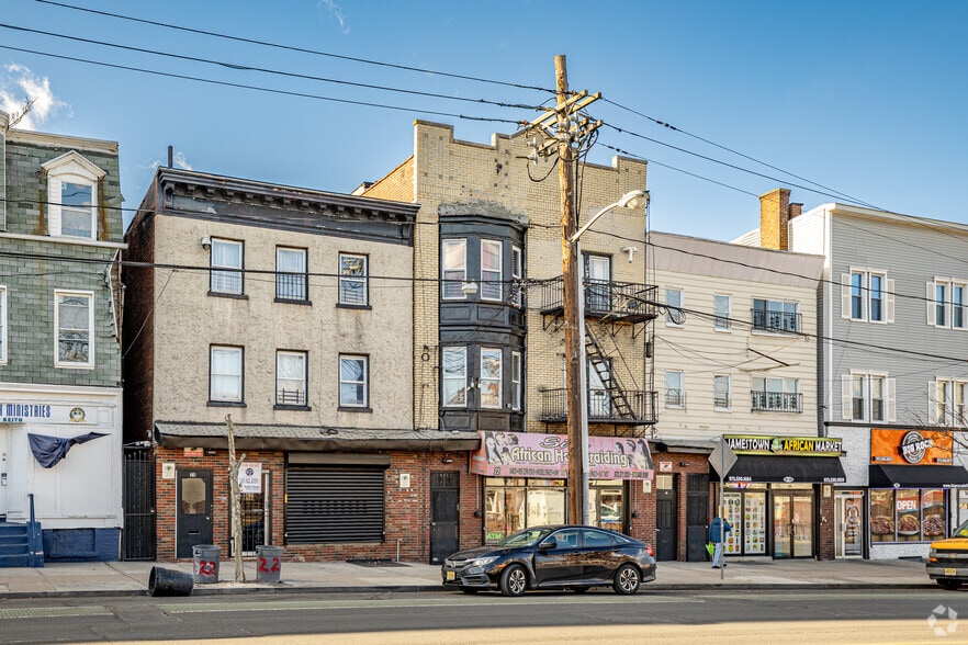 More Photos Of , Newark General Retail For Sale