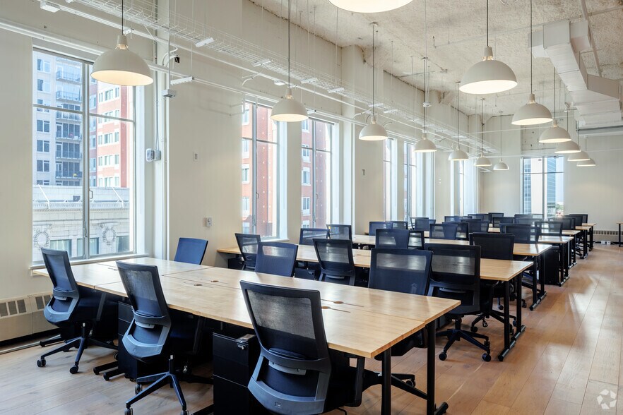 More Photos Of 821 17th St, Denver Office For Sale