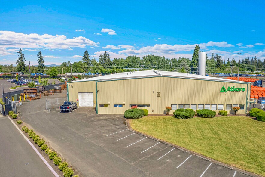 More Photos Of 2257 Progress Way, Woodburn Warehouse For Sale