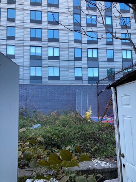 More Photos Of 208 Rogers Ave, Brooklyn Storefront Retail Residential For Lease