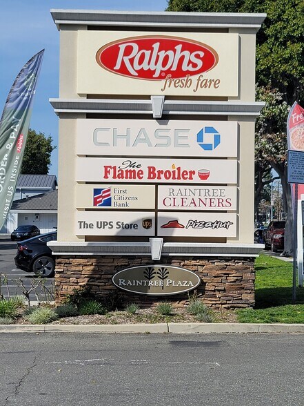 More Photos Of 10774 Jefferson Blvd, Culver City Unknown For Lease