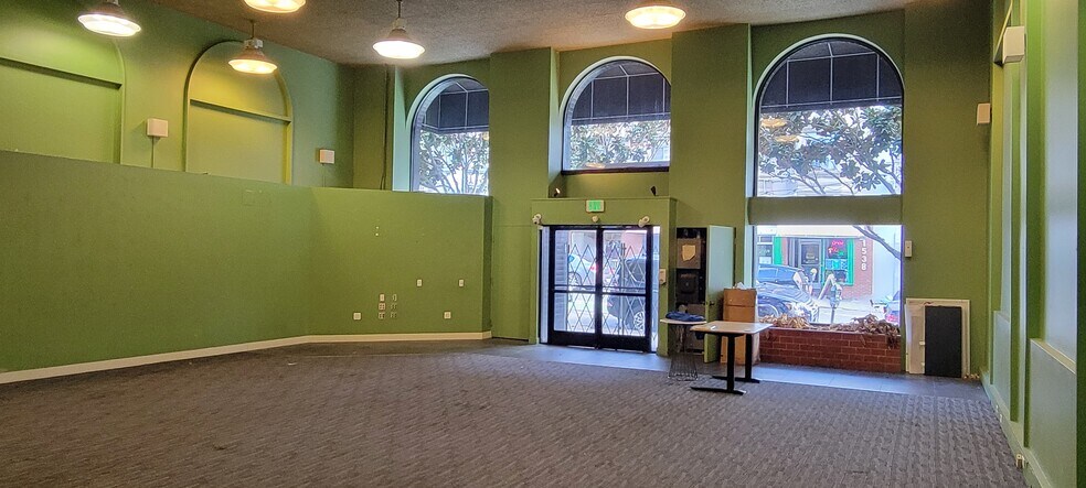 More Photos Of 1541 Polk St, San Francisco Storefront For Lease