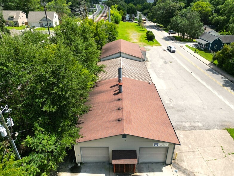 More Photos Of 5304 N Main St, Acworth Auto Repair For Sale