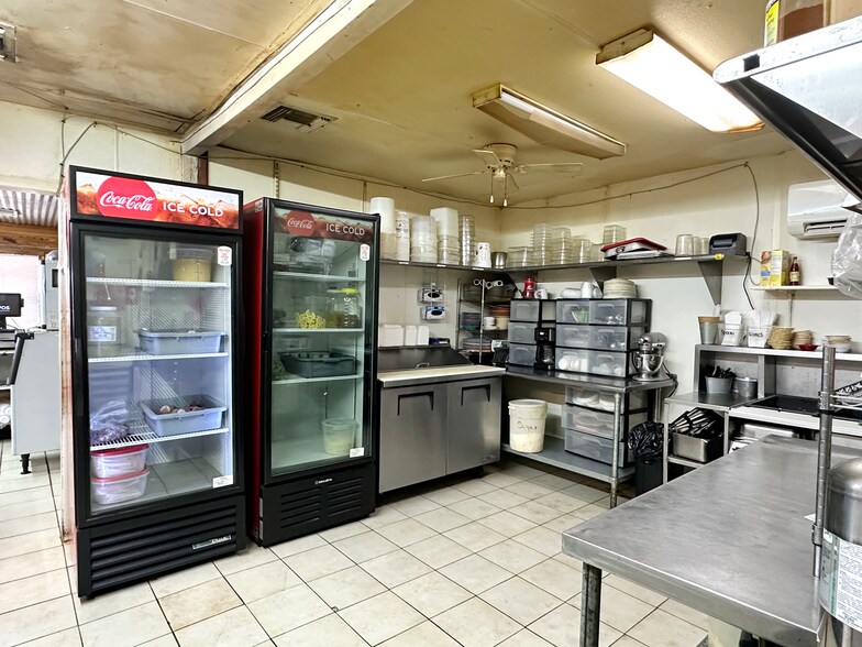 More Photos Of 2989 Hwy 21, Atmore Restaurant For Sale