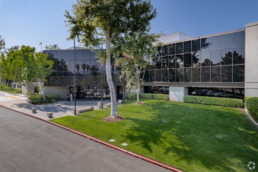 More Photos Of 3191 W Temple Ave, Pomona Medical For Lease