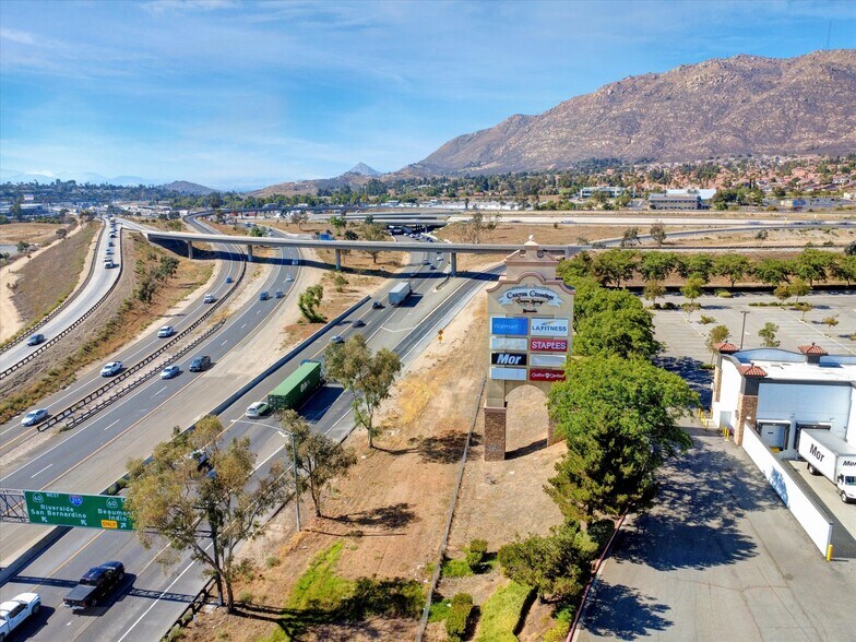More Photos Of Canyon Springs Parkway, Riverside Land For Lease