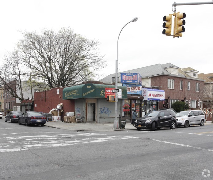 Primary Photo Of 322 Avenue M, Brooklyn General Retail For Lease