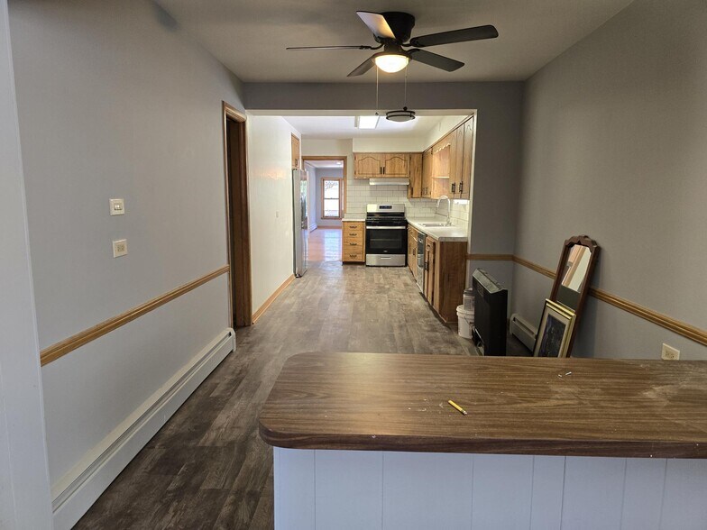 More Photos Of 6444 N Central Ave, Chicago Office For Sale