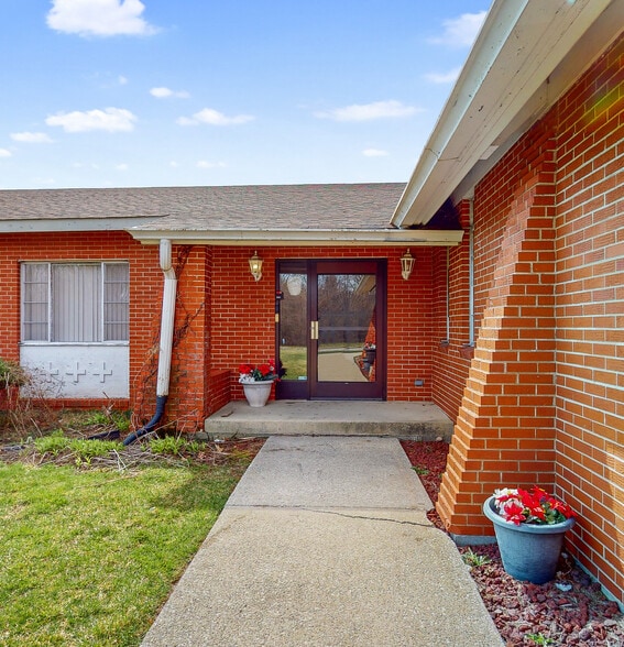 More Photos Of 4100 Maple Ave, Richton Park, Richton Park Specialty For Sale