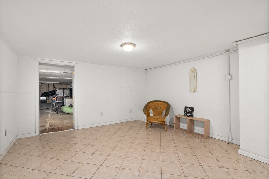 More Photos Of 531-535 N Market Blvd, Chehalis Restaurant For Sale