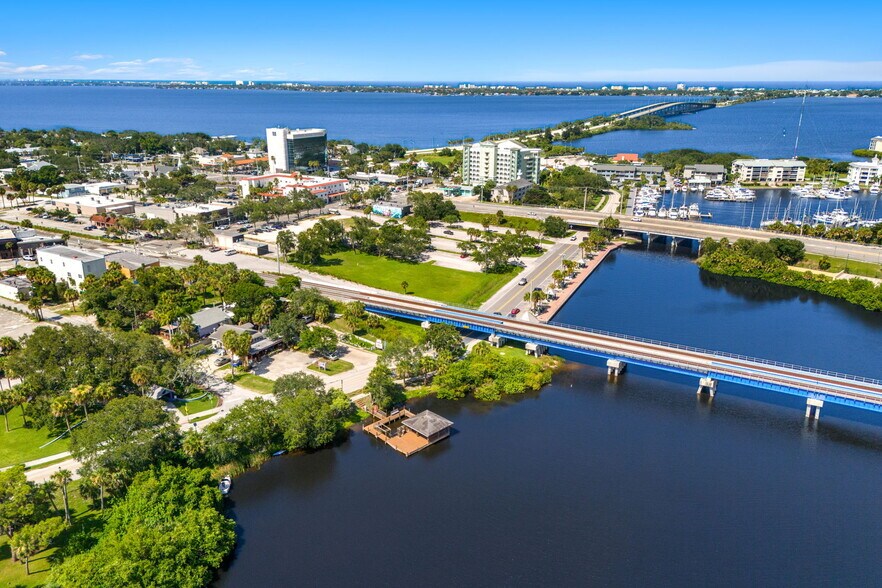 More Photos Of 1811 Riverview Dr, Melbourne Office Residential For Sale
