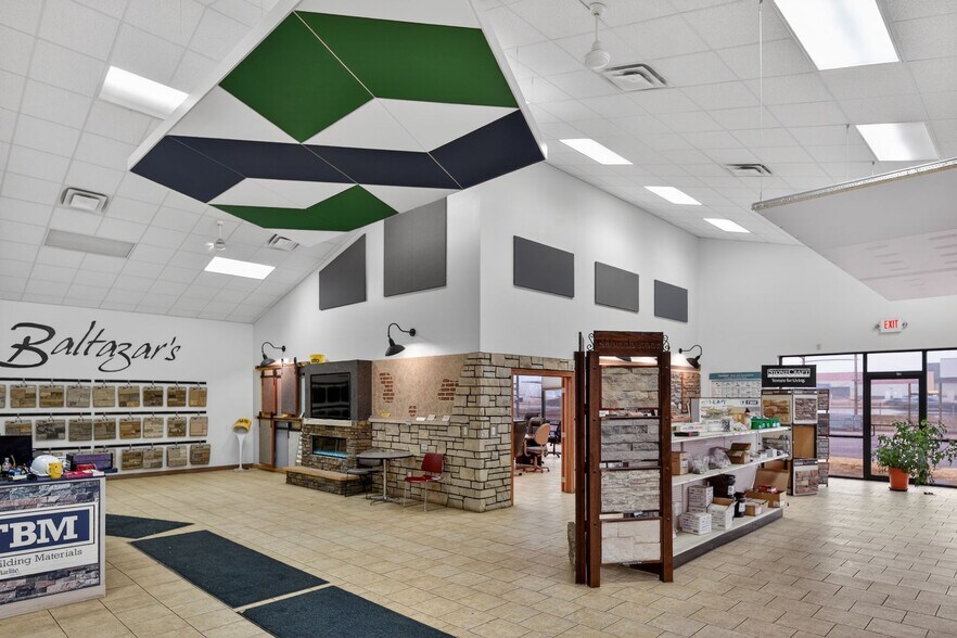 More Photos Of 2605 & 2609 S Carolyn Ave, Sioux Falls Industrial For Lease