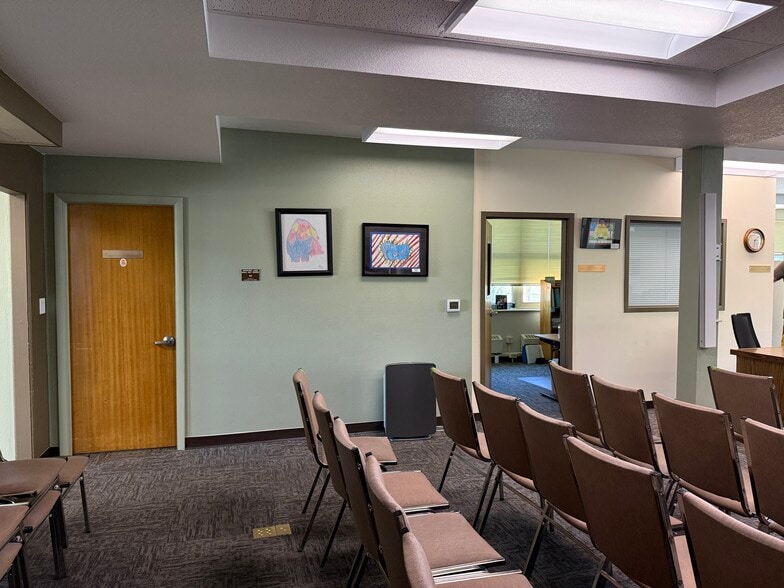 More Photos Of 1948 E Grand Ave, Laramie Office For Lease