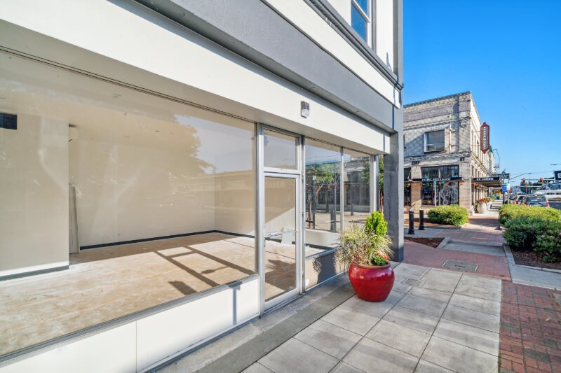 More Photos Of 115 Main Ave, Tillamook General Retail For Lease