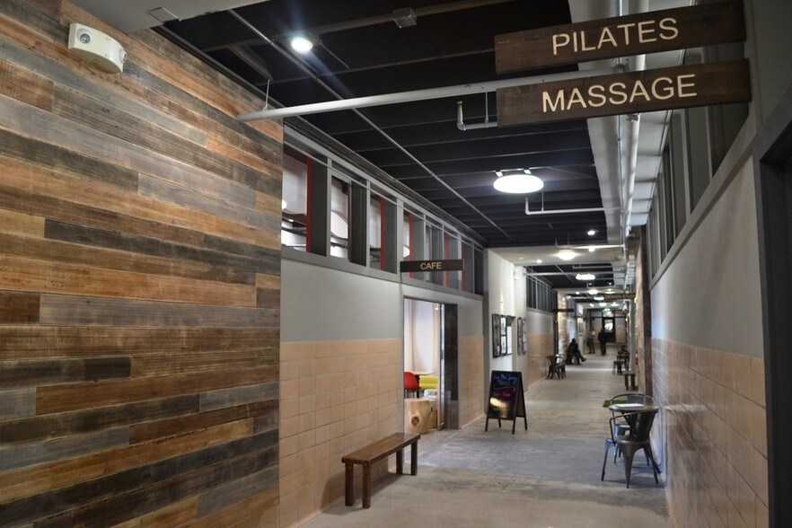 More Photos Of 2727 N Cascade Ave, Colorado Springs General Retail For Lease