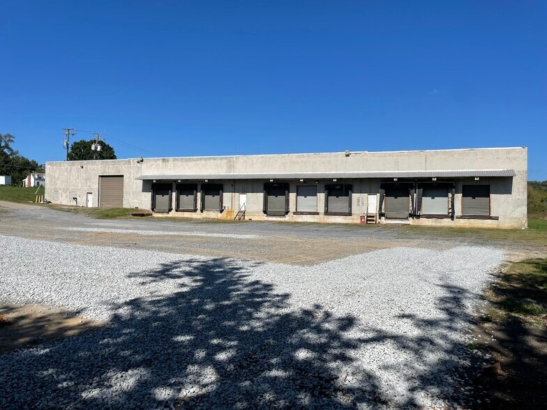 Primary Photo Of 201 Perrow St, Altavista Warehouse For Lease