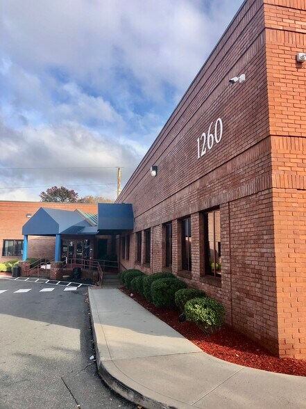 More Photos Of 1260 Silas Deane Hwy, Wethersfield Medical For Lease