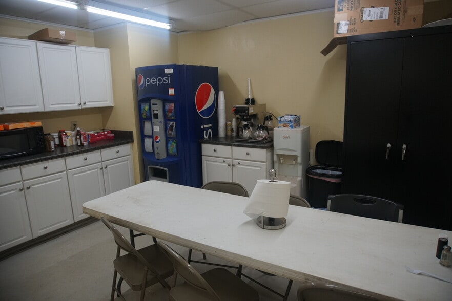 More Photos Of 2725 Old Monroe Rd, Matthews Freestanding For Lease