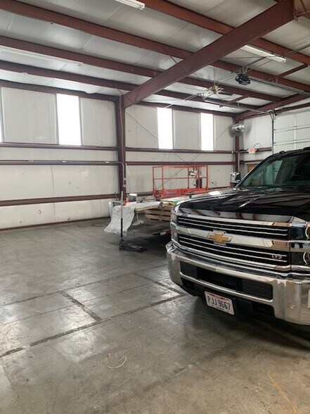More Photos Of 7490 Bridgewater Rd, Huber Heights Manufacturing For Lease