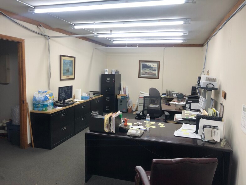 More Photos Of 5107 W University Blvd, Jacksonville Warehouse For Sale