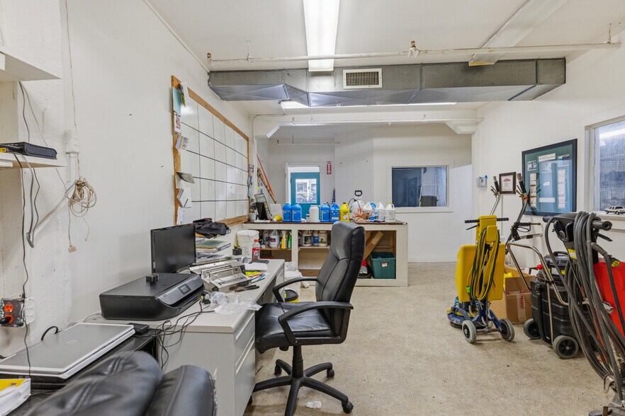 More Photos Of 36 Carpenter Street St, Keene Office For Sale