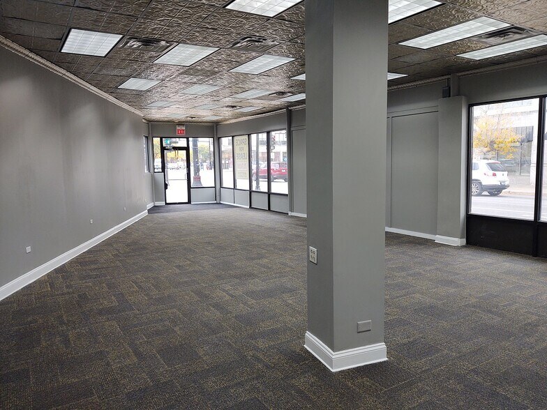 Primary Photo Of 3954 N Lincoln Ave, Chicago Storefront Retail Residential For Lease