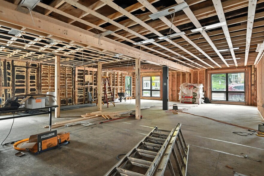 More Photos Of 370 Main St, Wilton Restaurant For Sale