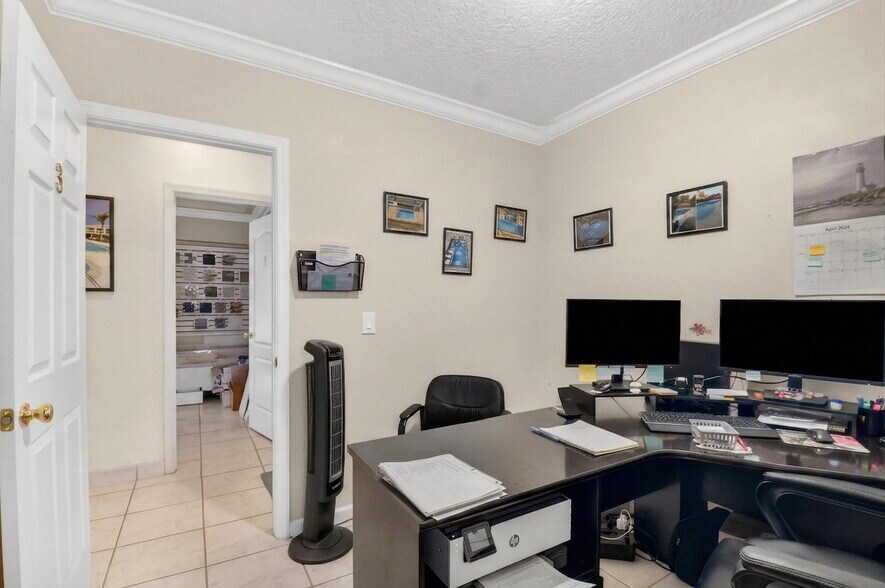 More Photos Of 321 N Railroad Ave, Boynton Beach Unknown For Lease