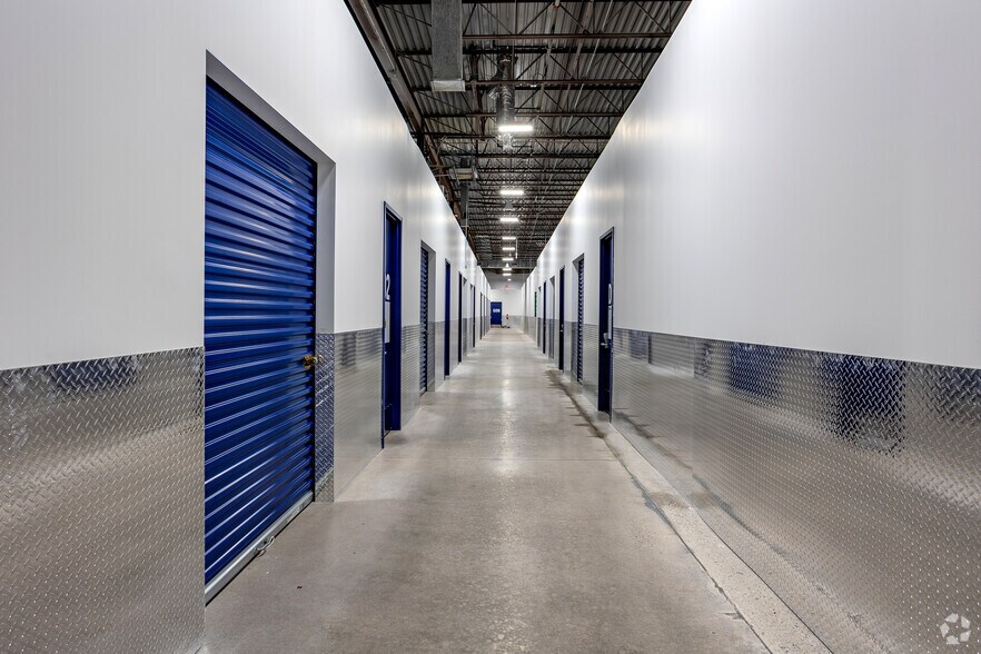More Photos Of 7500-7540 Golden Triangle Dr, Eden Prairie Warehouse For Lease