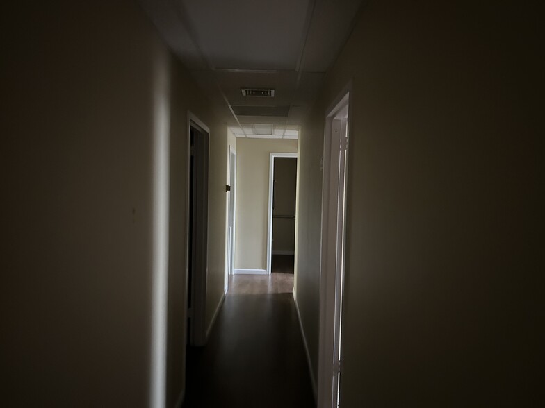 More Photos Of 27 Hospital Ave, Danbury Medical For Lease