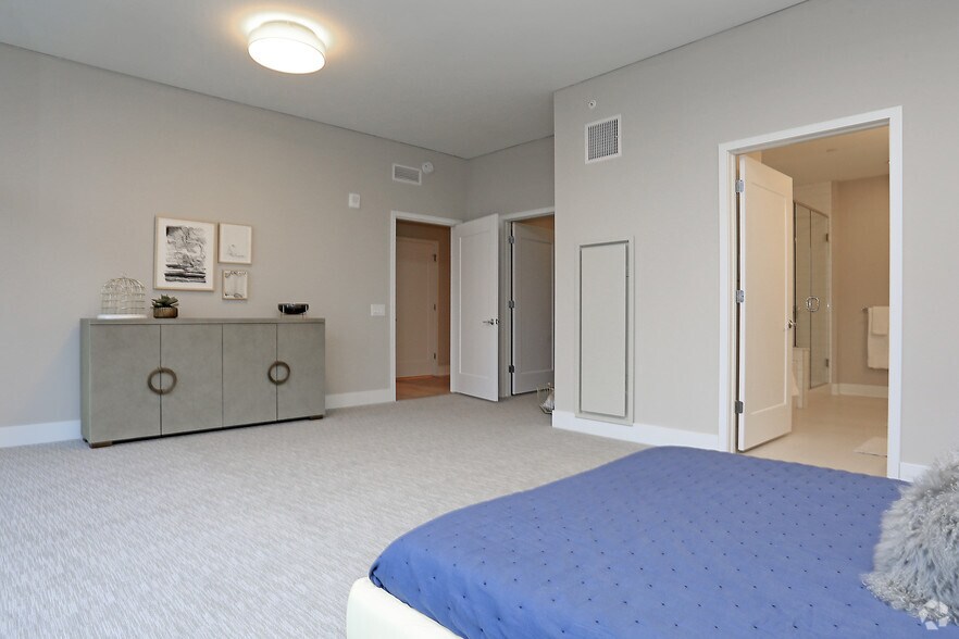More Photos Of 365 Nicollet Mall, Minneapolis Apartments For Sale