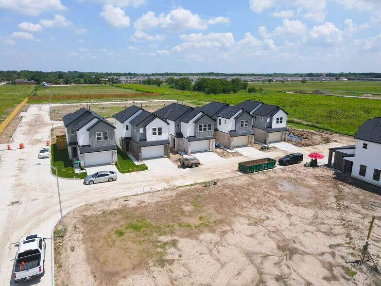 More Photos Of 6402 Pregenero Ln, Houston Land For Sale