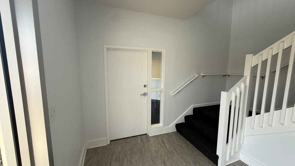 More Photos Of 11801 Brinley Ave, Louisville Medical For Lease