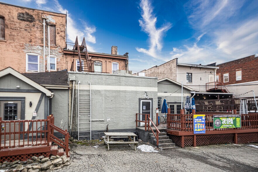 More Photos Of 708-710 Lawrence Ave, Ellwood City General Retail For Sale