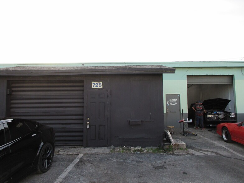 More Photos Of 723-731 NW 6th Ave, Fort Lauderdale Warehouse For Sale