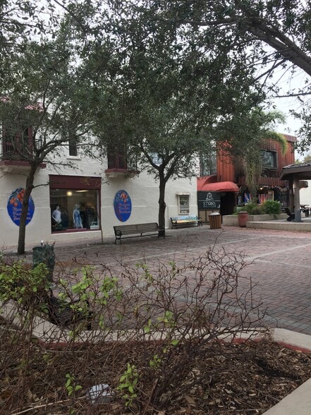 More Photos Of 401-411 Brevard Ave, Cocoa Storefront Retail Office For Lease