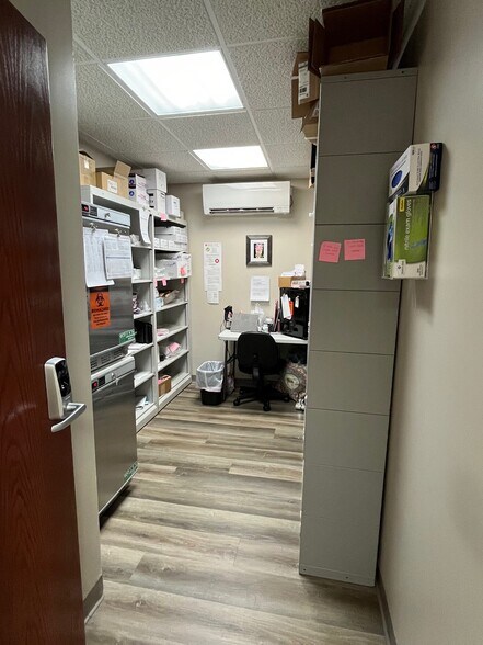 More Photos Of 600 Stony Brook Ct, Newburgh Medical For Sale