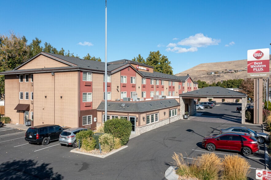 More Photos Of 1614 N 1st St, Yakima Hotel For Sale