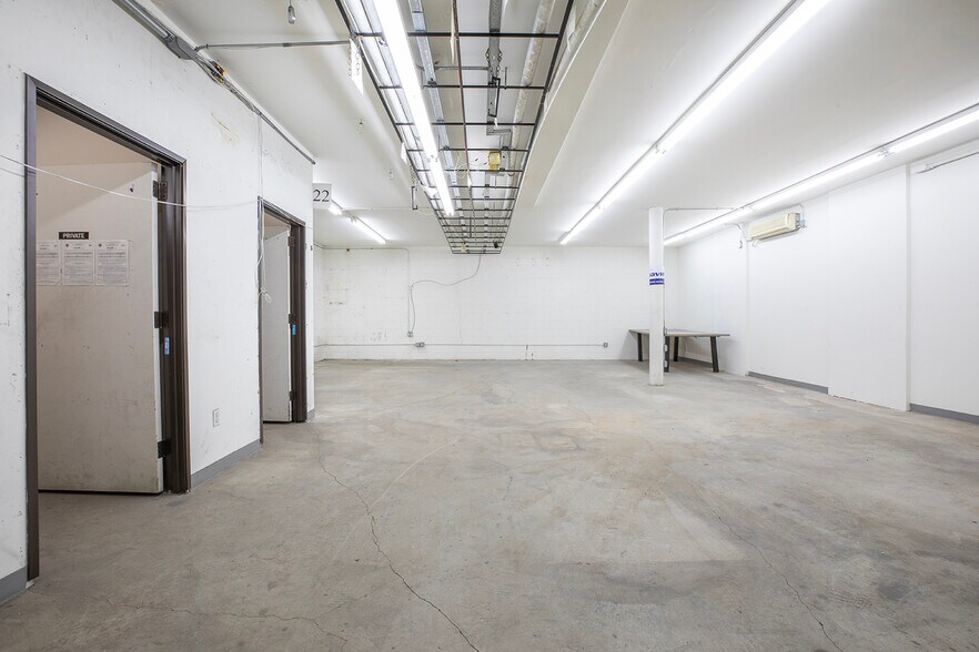 More Photos Of 2585-2595 W Pico Blvd, Los Angeles General Retail For Lease