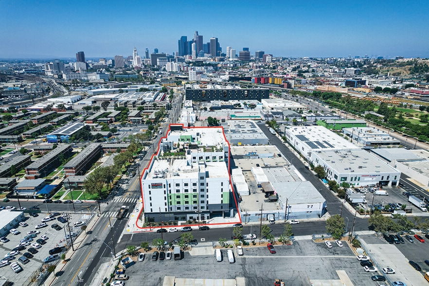 More Photos Of 1457 N Main St, Los Angeles Apartments For Lease