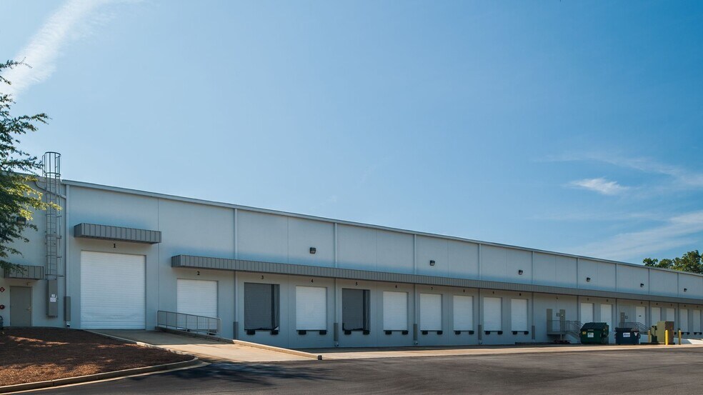 More Photos Of 140 Satellite Blvd, Suwanee Warehouse For Lease