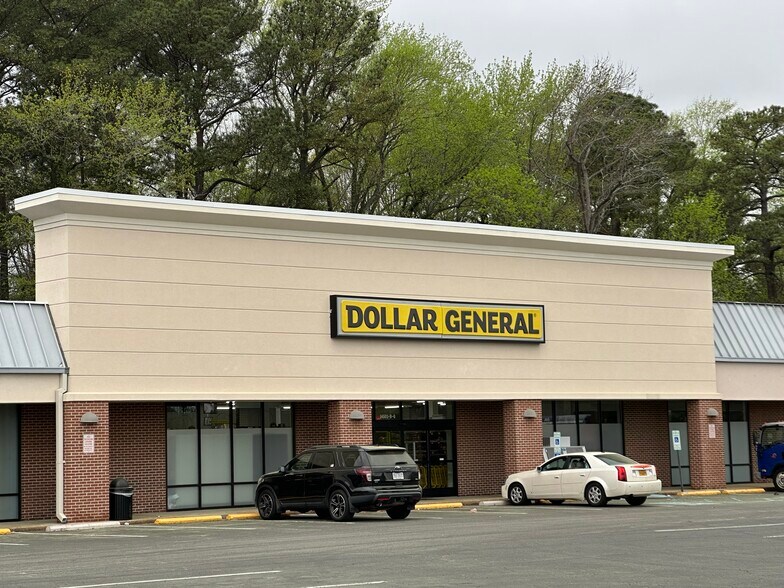 More Photos Of 14501 Warwick Blvd, Newport News Unknown For Lease