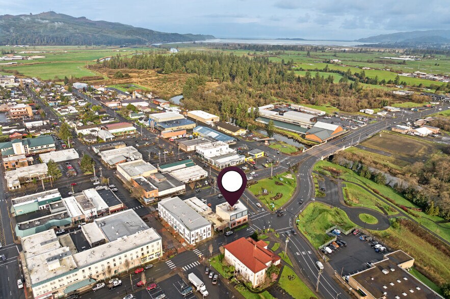 More Photos Of 2015 1st St, Tillamook General Retail For Sale